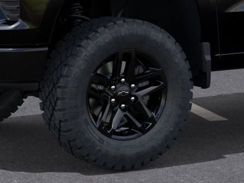 New 2026 Chevrolet Silverado 1500 Custom Trail Boss w/ Midnight Edition AWD/4WD image 9