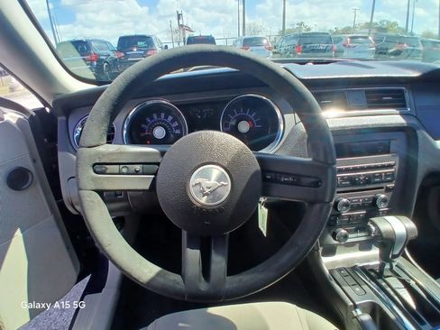 Used 2010 Ford Mustang GT RWD image 22