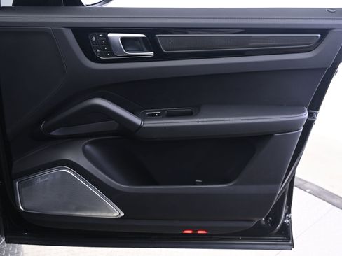 Used 2023 Porsche Cayenne Turbo GT image 20