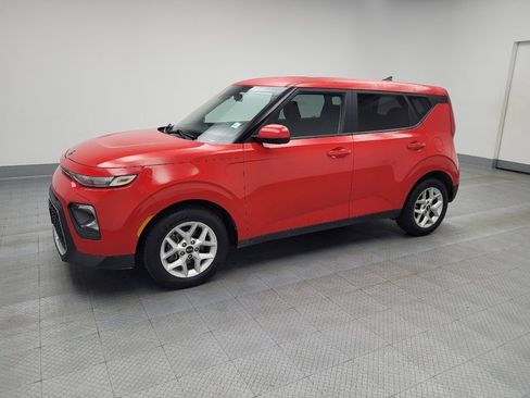 Used 2020 Kia Soul S FWD image 2