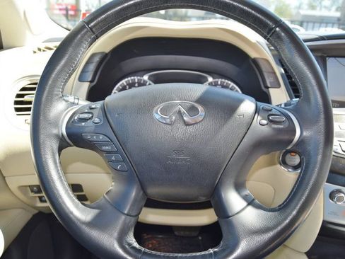 Used 2019 INFINITI QX60 Luxe w/ Essential Package image 31