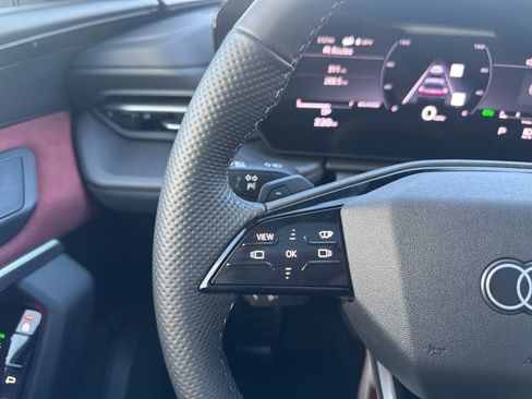 New 2025 Audi SQ5 Premium Plus image 18