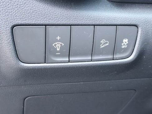 Used 2022 Hyundai Kona SE image 22