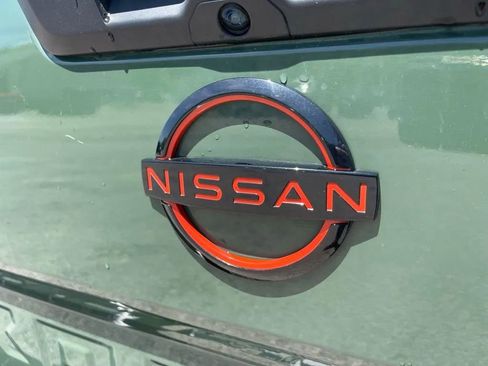 Used 2022 Nissan Frontier PRO-4X w/ Pro-4X Premium Package AWD/4WD image 9