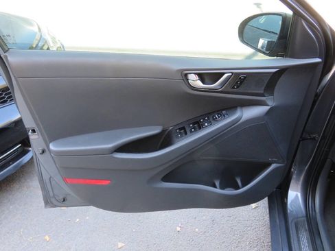 Used 2017 Hyundai Ioniq Limited w/ Ultimate Package 03 image 26