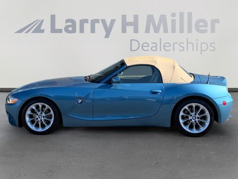 Used 2003 BMW Z4 2.5i image 2