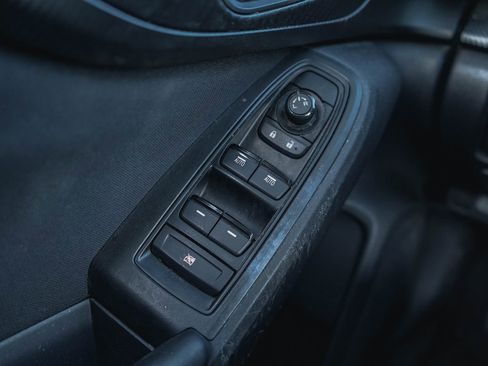 Used 2019 Subaru Impreza 2.0i Premium image 22