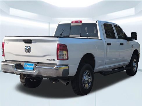 Used 2024 RAM 2500 Tradesman w/ Chrome Appearance Group image 5