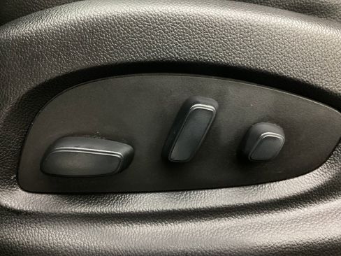 Used 2019 Chevrolet Impala LT FWD image 40