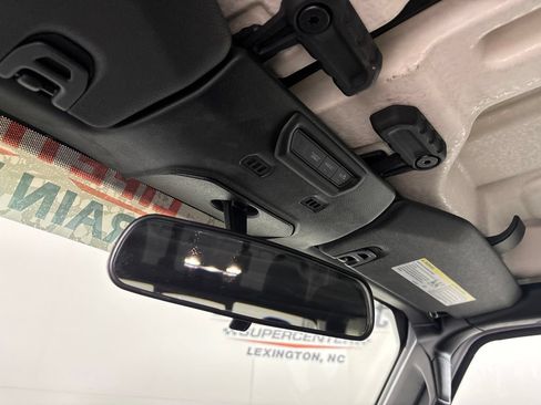 Used 2022 Jeep Gladiator Sport AWD/4WD image 22