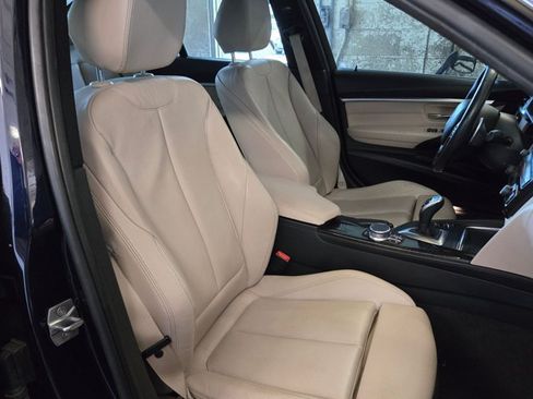 Used 2017 BMW 330i Sedan RWD image 21