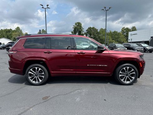 Used 2022 Jeep Grand Cherokee L Overland w/ Luxury Tech Group IV RWD image 24