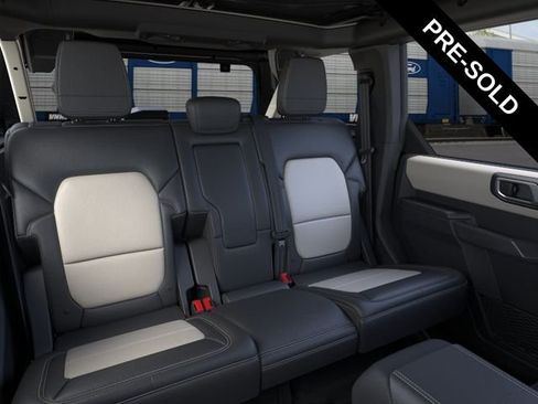 New 2026 Ford Bronco Outer Banks AWD/4WD image 11