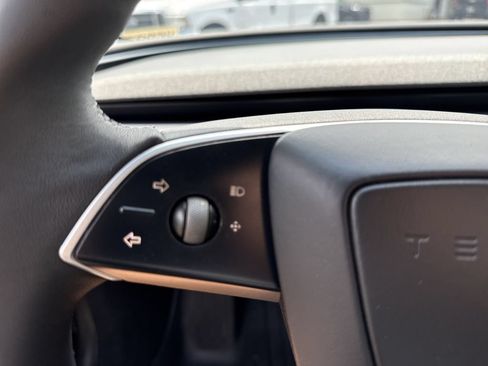 Used 2025 Tesla Model 3 Long Range AWD/4WD image 23