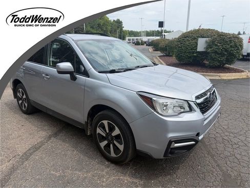 Used 2018 Subaru Forester 2.5i Premium AWD/4WD image 1