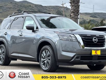 New 2025 Nissan Pathfinder SV w/ Cargo Package