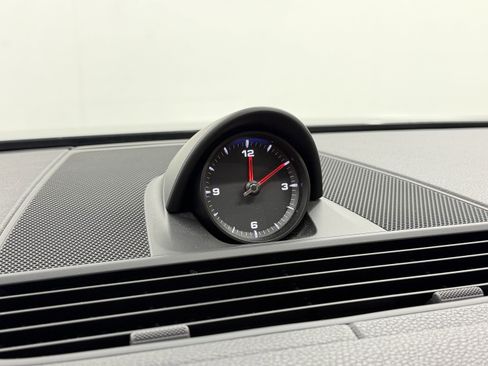 Certified 2023 Porsche Panamera 4 Platinum Edition image 56