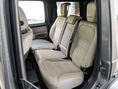 Used 2020 Mercedes-Benz G 550 image 16