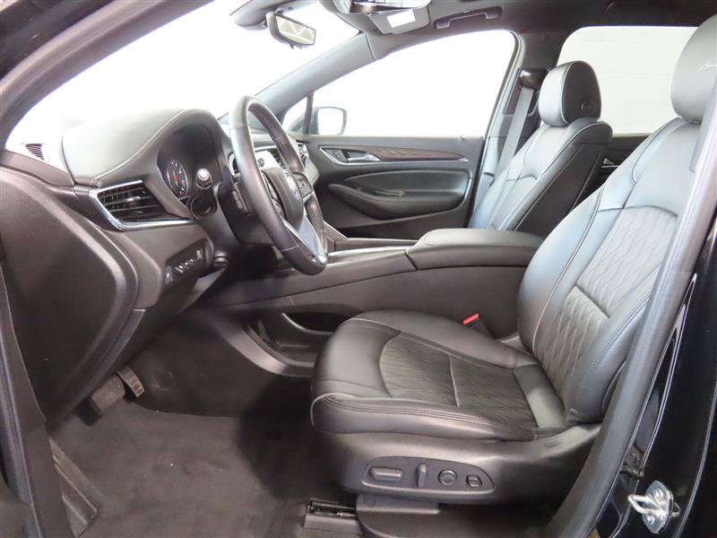 Used 2022 Buick Enclave Avenir w/ Trailering Package, 5000 lbs. AWD/4WD image 17