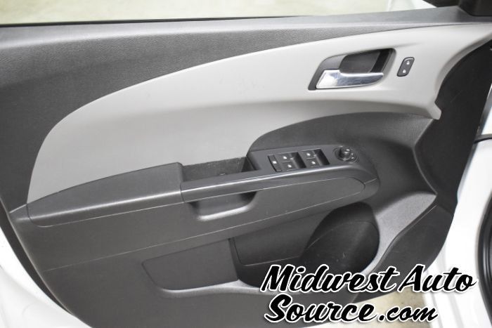 Used 2015 Chevrolet Sonic LT FWD image 11