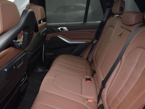 Certified 2022 BMW X5 xDrive45e w/ Premium Package image 16