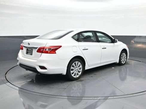 Used 2019 Nissan Sentra S FWD image 7