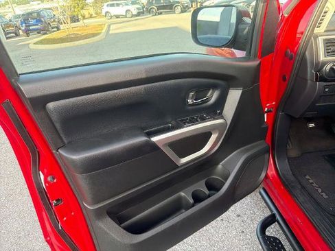 Certified 2021 Nissan Titan SV image 13