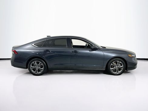 Used 2023 Honda Accord EX image 4
