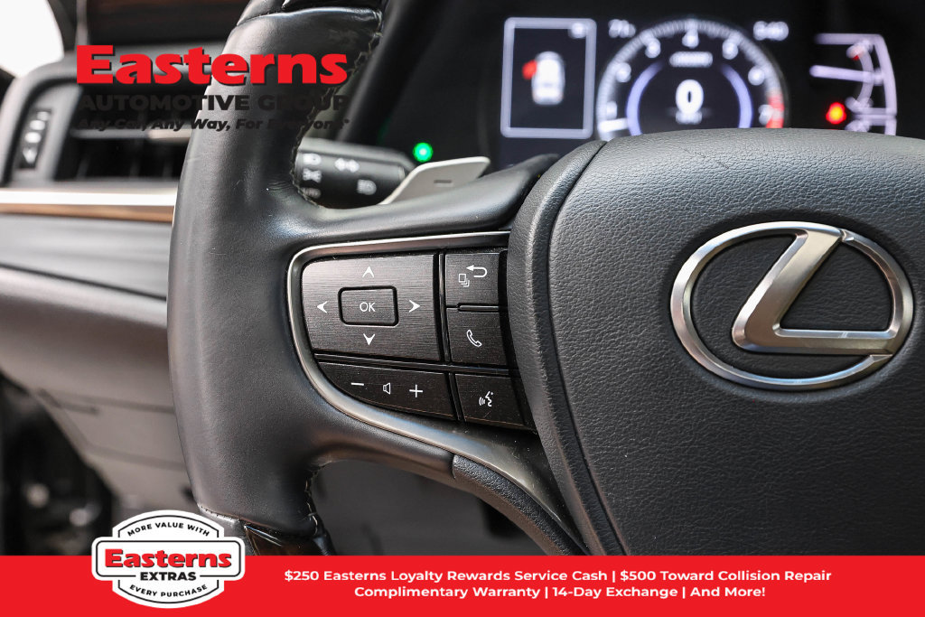 Used 2020 Lexus ES 350 w/ Accessory Package FWD image 16