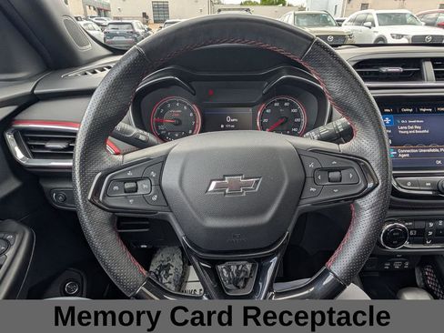 Used 2022 Chevrolet TrailBlazer RS w/ Sun and Liftgate Package AWD/4WD image 18