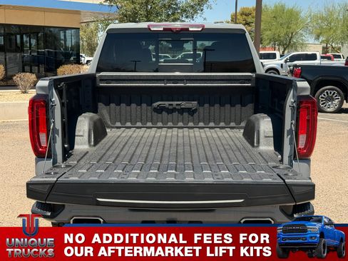 Used 2024 GMC Sierra 1500 AT4 w/ Technology Package AWD/4WD image 6