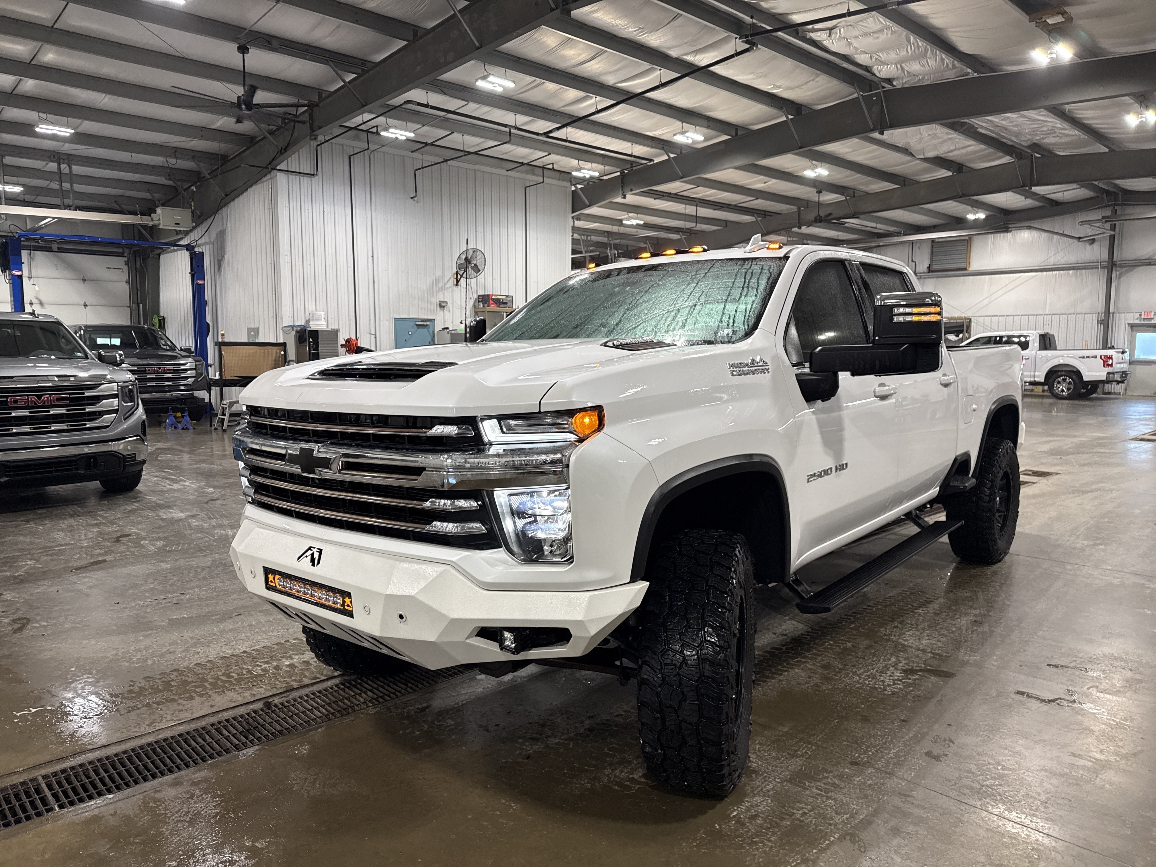 Used 2020 Chevrolet Silverado 2500 High Country w/ Z71 Off-Road Package AWD/4WD image 6