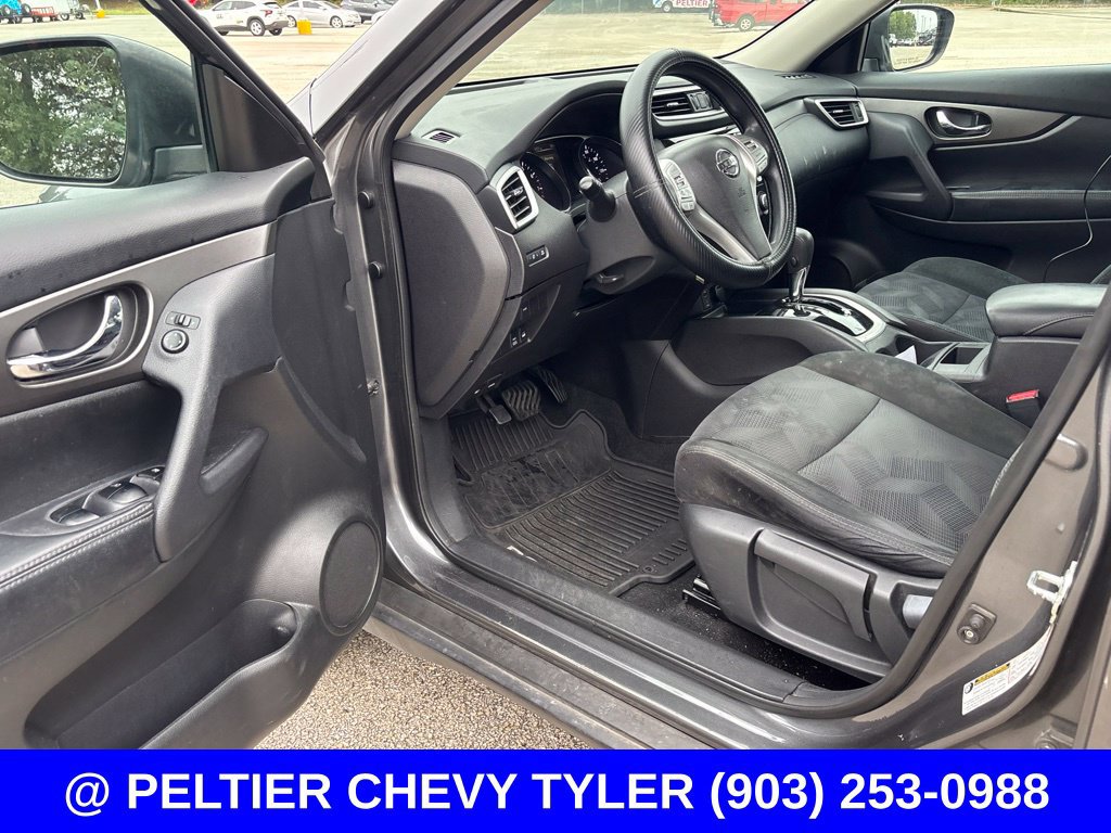 Used 2015 Nissan Rogue S AWD/4WD image 10