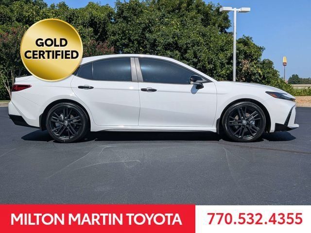 Certified 2026 Toyota Camry Hybrid FWD image 8