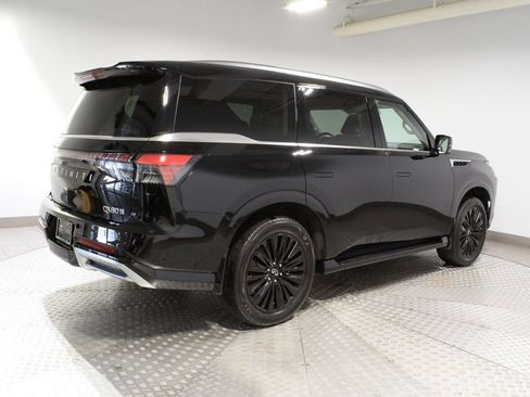 Certified 2026 INFINITI QX80 Luxe w/ Cargo Package AWD/4WD image 6