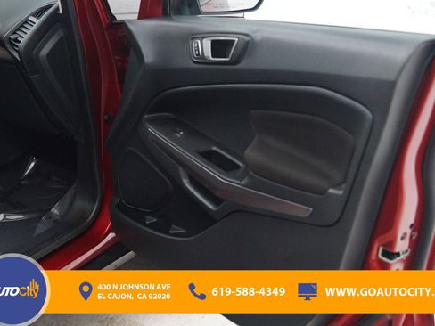 Used 2021 Ford EcoSport SE w/ SE Convenience Package image 16