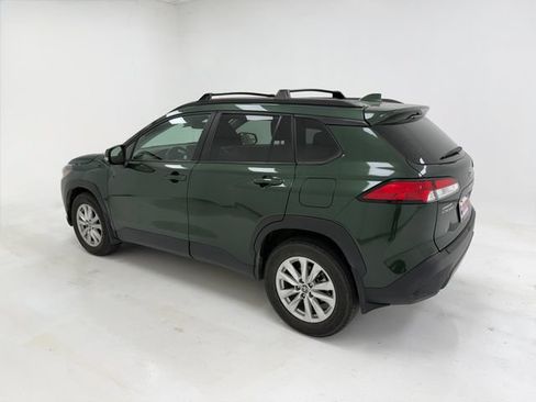 Used 2024 Toyota Corolla Cross LE FWD image 17