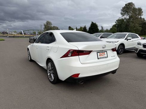 Used 2015 Lexus IS 250 w/ Navigation System Package RWD image 6