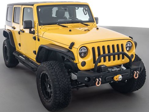Used 2008 Jeep Wrangler Unlimited Rubicon w/ Dual Top Group AWD/4WD image 1