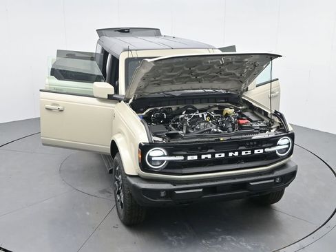 New 2025 Ford Bronco Outer Banks image 46