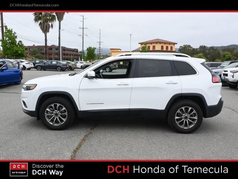 Used 2019 Jeep Cherokee Latitude Plus w/ Comfort/Convenience Group AWD/4WD image 4