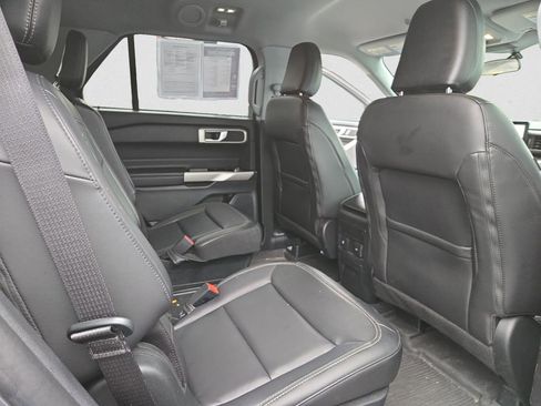 Used 2023 Ford Explorer XLT w/ Equipment Group 202A image 16