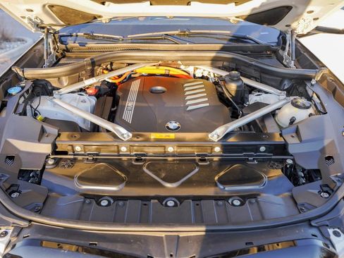 Used 2023 BMW X5 xDrive45e w/ M Sport Package image 40