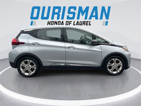 Used 2017 Chevrolet Bolt LT image 9