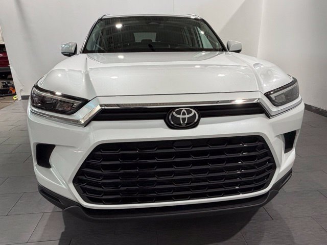 Used 2024 Toyota Grand Highlander AWD image 9