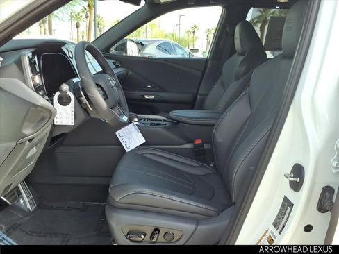 New 2026 Lexus TX 500h image 6