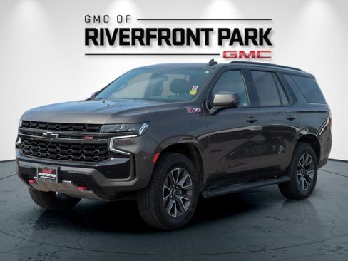 Used 2021 Chevrolet Tahoe Z71 w/ Z71 Signature Package AWD/4WD image 7