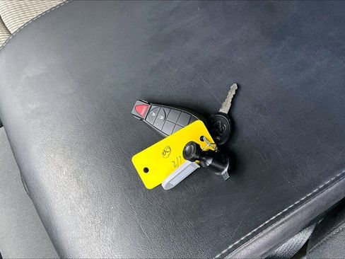 Used 2011 RAM 1500 Classic SLT image 16