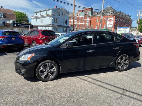 Used 2014 Nissan Sentra SR w/ SR Driver Package FWD image 6
