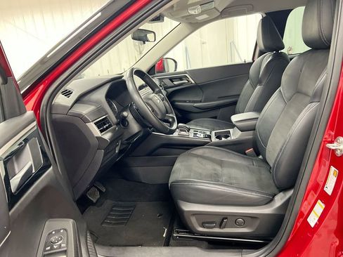Used 2023 Mitsubishi Outlander SE AWD/4WD image 20